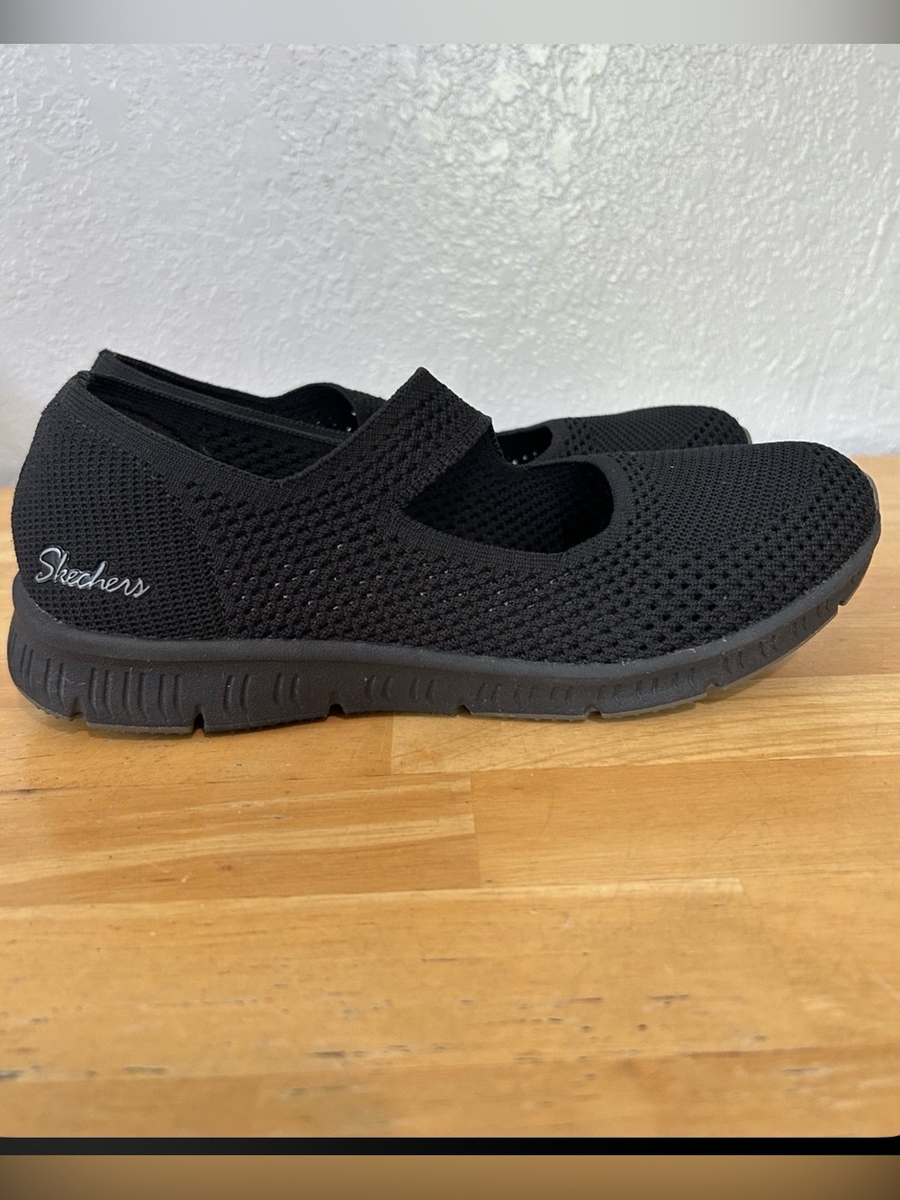 Skechers Air-Cooled Memory Foam Black Knit Mary Jane Flats Shoes Women’s 7.5
